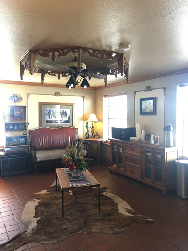 Public Area 3, The Big Texan Motel, Potter