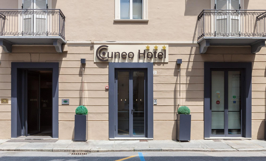 Exterior & Views 2, Cuneo Hotel, Cuneo