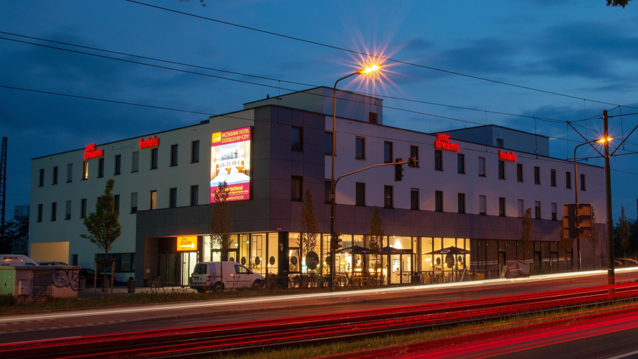 Exterior & Views, McDreams Hotel Düsseldorf-City, Düsseldorf