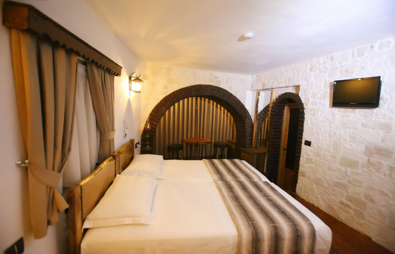 Public Area 3, Heraklis Hotel, Beratit