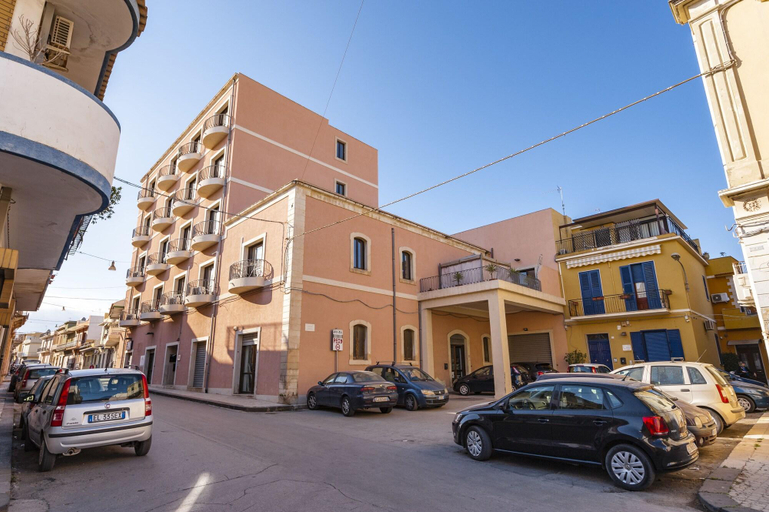 Exterior & Views 2, B&B Zanzibar - Ospitalità Siciliana, Syracuse