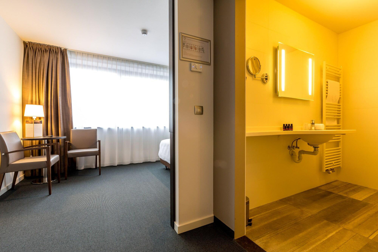 Bathroom 4, Tower Hotel, Oost-Vlaanderen