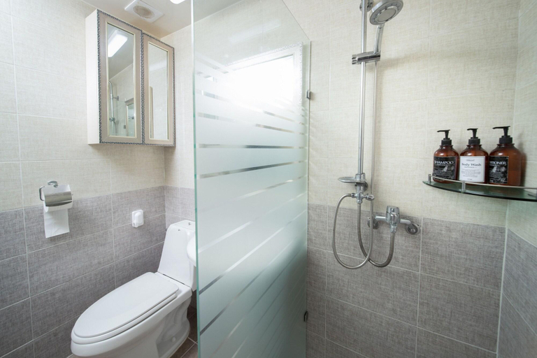 Bathroom 4, Soo Pension, Seogwipo