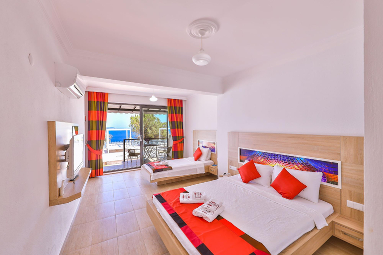 Bedroom 2, Hamarat Otel, Kaş