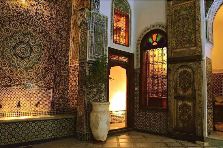 Public Area 3, Dar finn, Fès