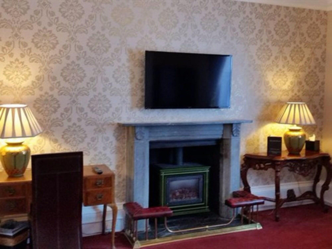 Others, Fairlawn House, Wiltshire