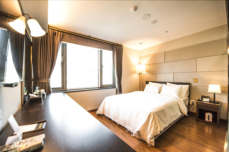 Bedroom 1, JS Hotel, Jeonju
