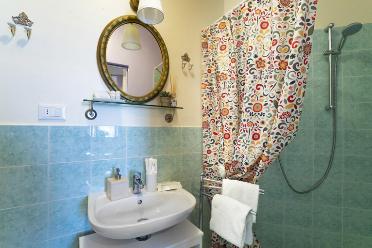 Bathroom 5, 1900 Artevita, Florence