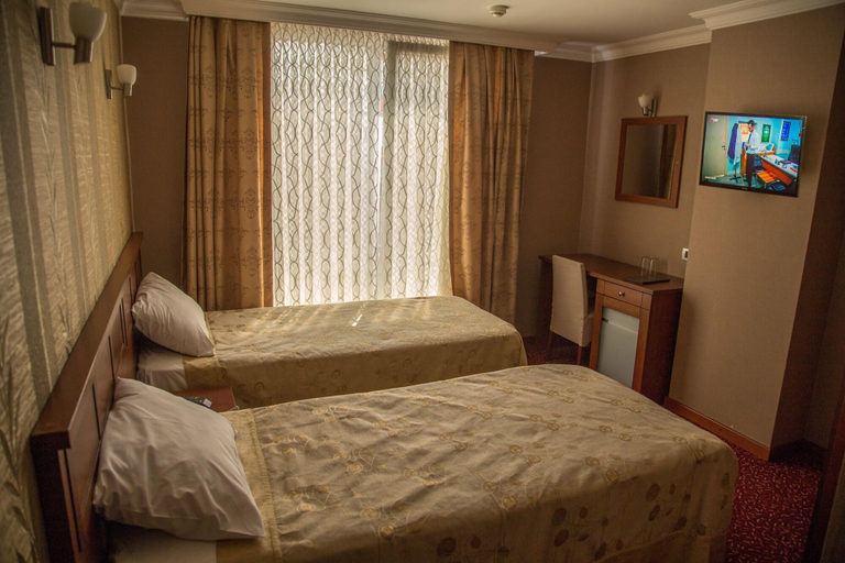 Bedroom 4, Grand Merin Airport Hotel, Kartal