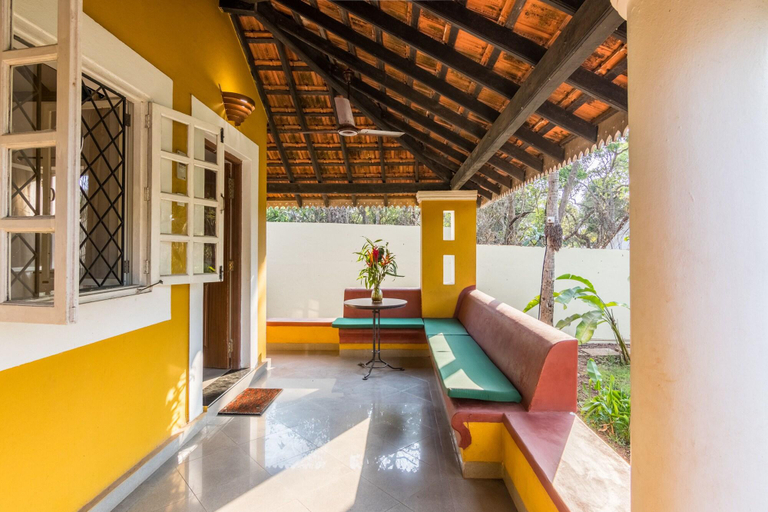 Public Area 4, Granpa's Inn Hotel Bougainvillea, North Goa
