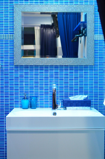 Bathroom 3, Maderla, Yannawa