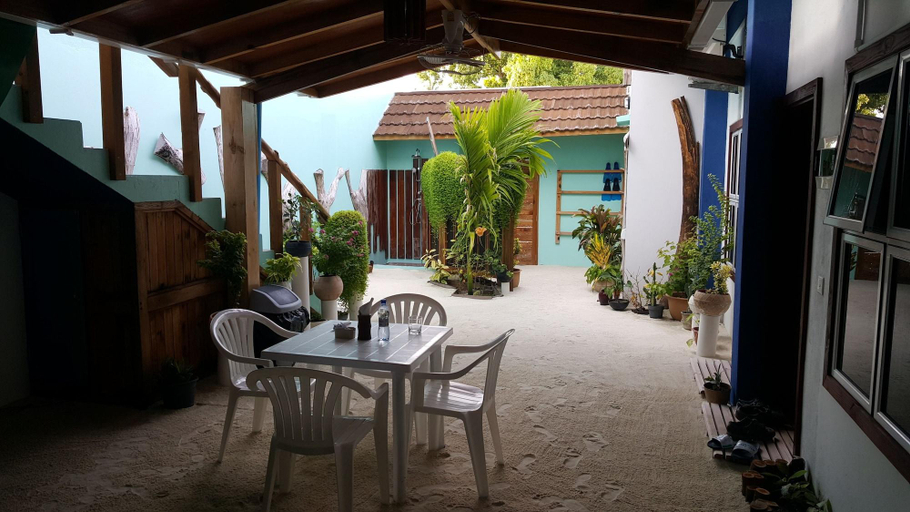 Public Area, Madivaru Kro, North Ari Atoll