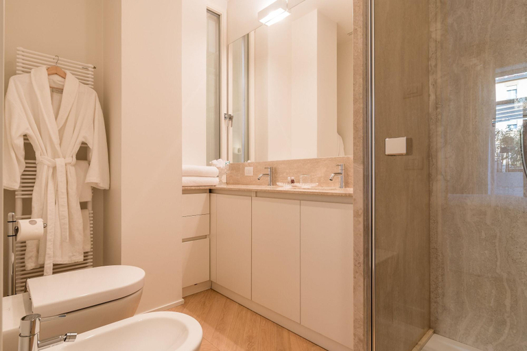 Bathroom 4, Collalto24, Treviso