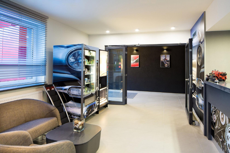 Public Area 2, Automobil Hotel, Kraków City