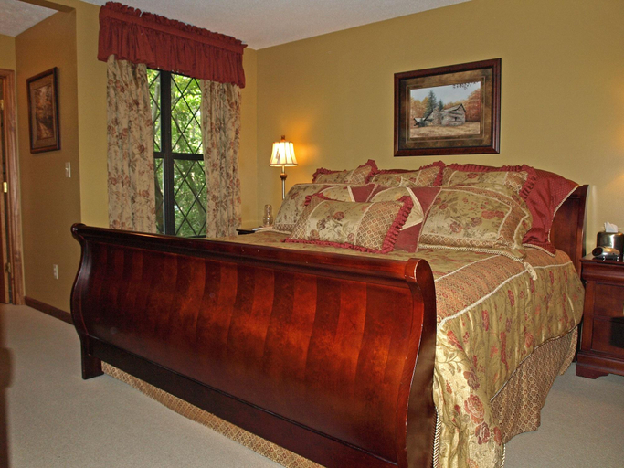 Public Area 2, Foxtrot Bed and Breakfast, Sevier