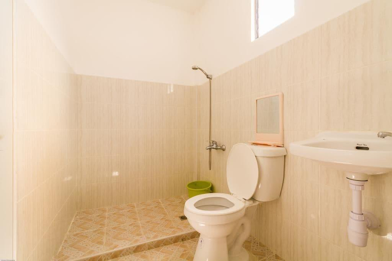 Bathroom 4, Casa Solmar, Oslob