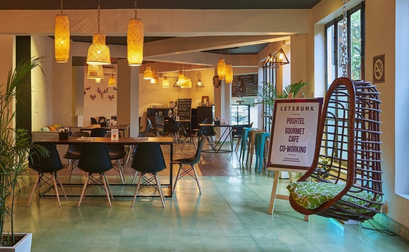 Public Area 1, Letsbunk Poshtel, West