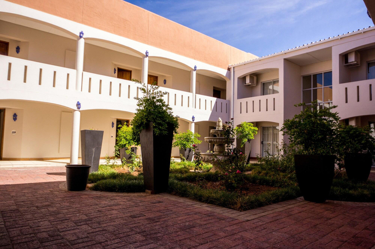 Exterior & Views 2, Desert Palace Hotel & Casino Resort, Siyanda