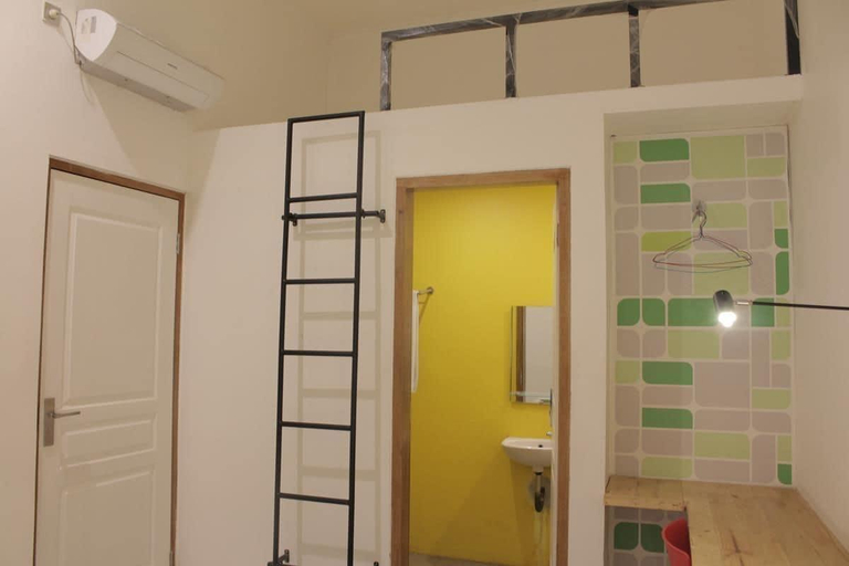 Bathroom 5, Retropointbnb, Bandung