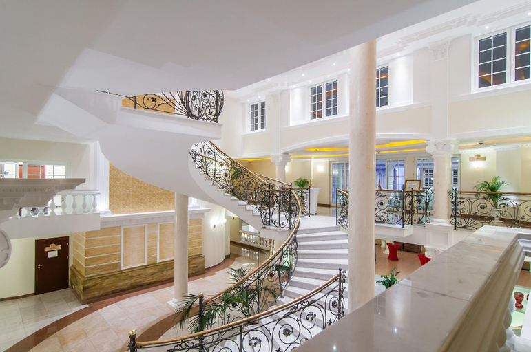 Public Area 4, Windsor Palace Hotel, Legionowo