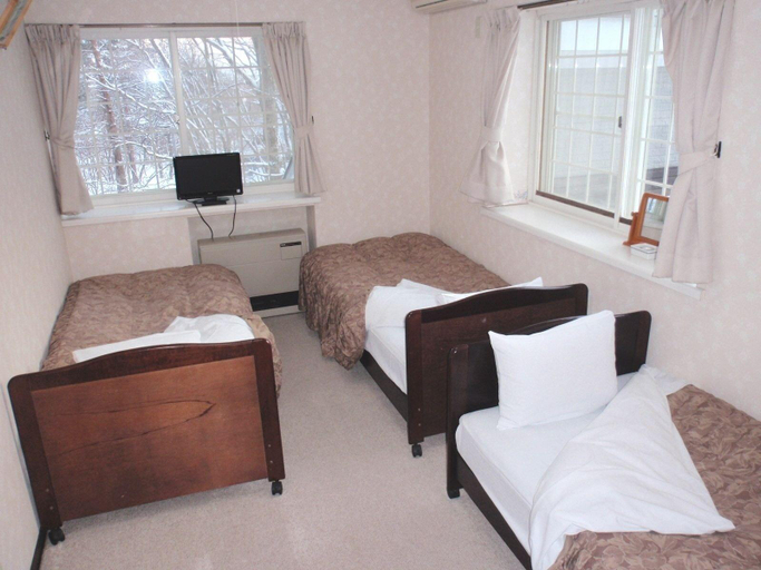 Bedroom 2, Pension nanatsumori family, Bandai