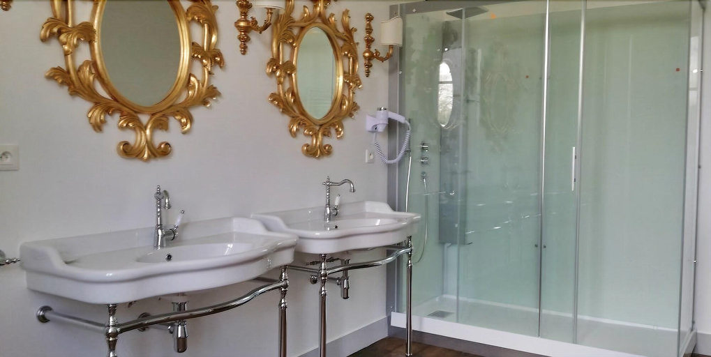 Bathroom 4, Chateau de Chantore, Manche