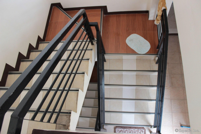 Public Area 2, Jazmine's Place, Coron
