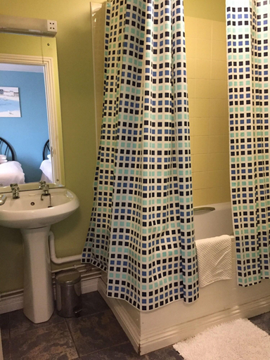 Bathroom 3, Cefn Mably, Vale of Glamorgan