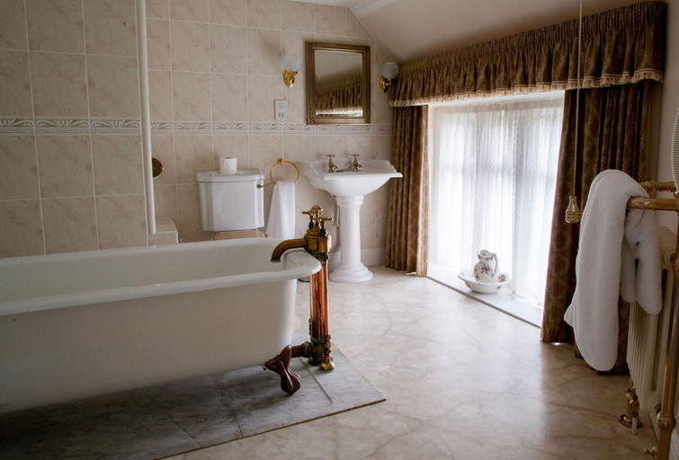 Bathroom 4, Petwood Hotel, Lincolnshire