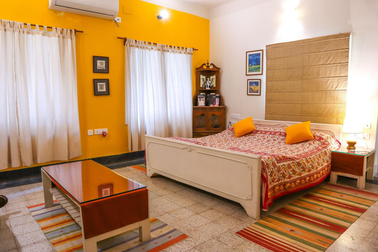 Bedroom 4, 5/4 - Calcutta's freshest BnB, Kolkata
