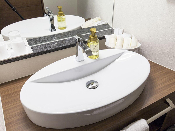 Bathroom 4, Rinken'S Hotel, Chatan