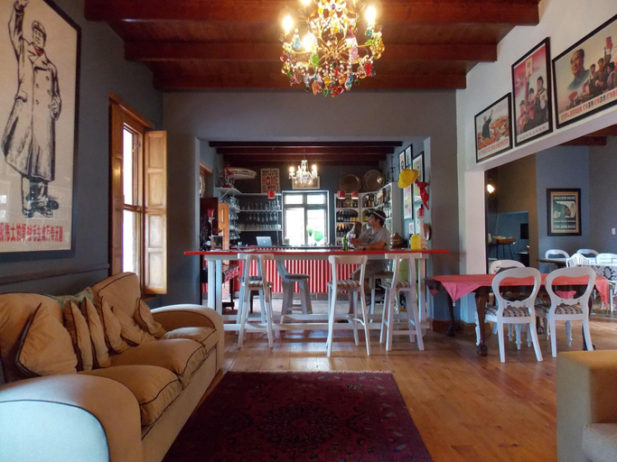 Public Area, The Tin Roof, West Coast