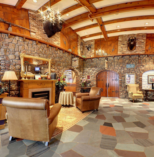 Public Area 4, Old Orchard Inn, Kings