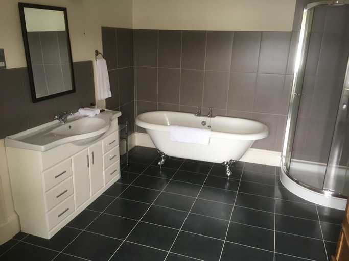 Bathroom 3, The Royal An Lochan, Argyll and Bute