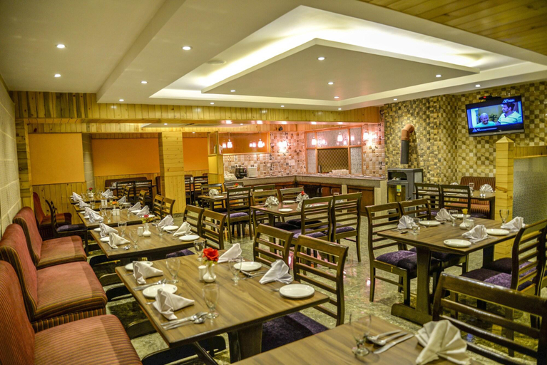 Food & Drinks 5, Sun Park Resort, Kullu