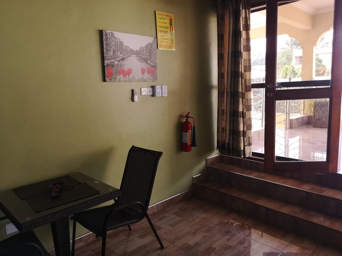 Public Area 2, The Golden Apple Guest House, Accra
