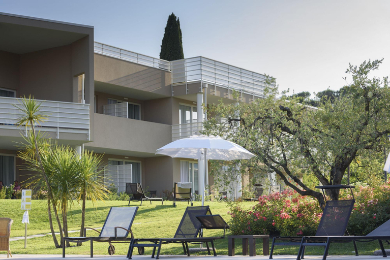 Exterior & Views, Bella, Brescia