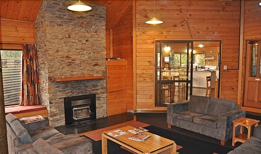 Public Area 2, Altamont Lodge, Queenstown-Lakes