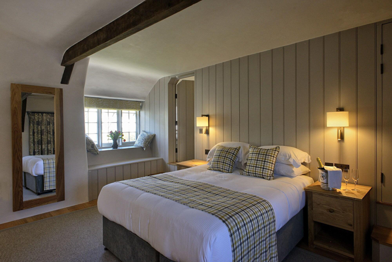 Bedroom 3, Ring of Bells Inn, Devon