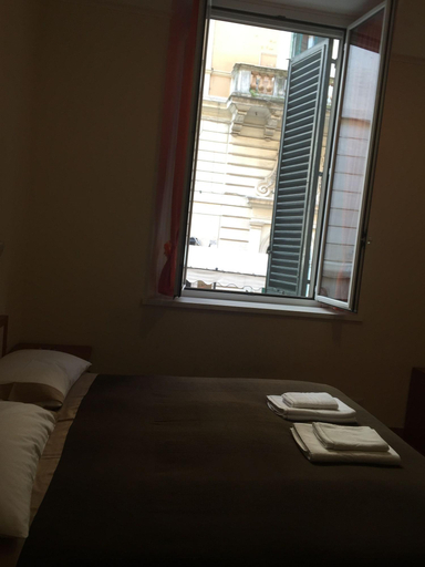 Bedroom 3, Marcelina, Rome