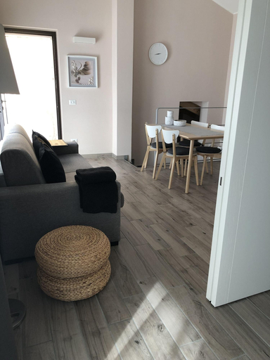Bedroom 4, Hayloft, Milano