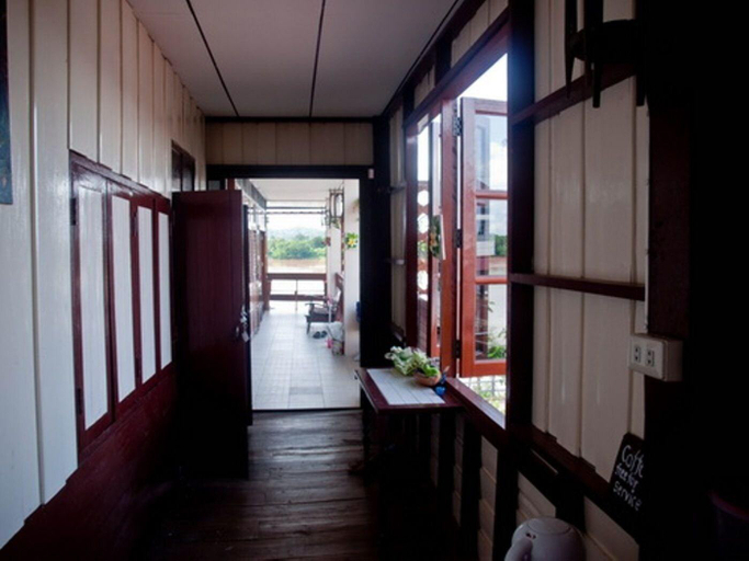 Public Area 2, Banrimkhong, Chiang Khan