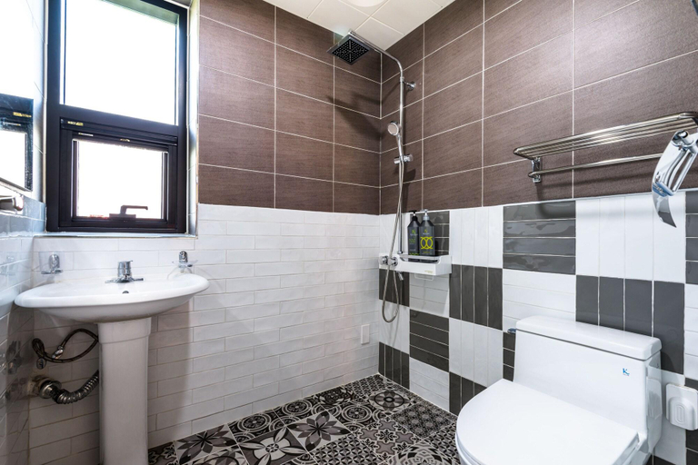 Bathroom 4, Banhakeura Pension, Jeju