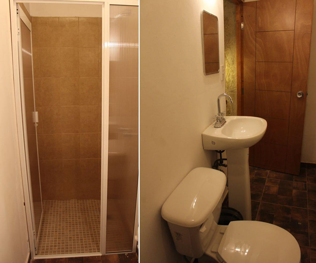 Bathroom 4, Venados Inn, Mazatlán