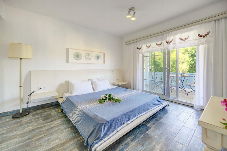 Bedroom 3, Kefi Beach And Suites, Bodrum