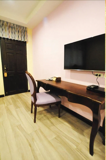 Public Area 2, Focal Local Bed and Breakfast, Khlong San