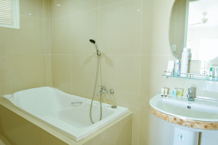 Bathroom 5, Casa Blanca by the Sea, Lapu-Lapu City