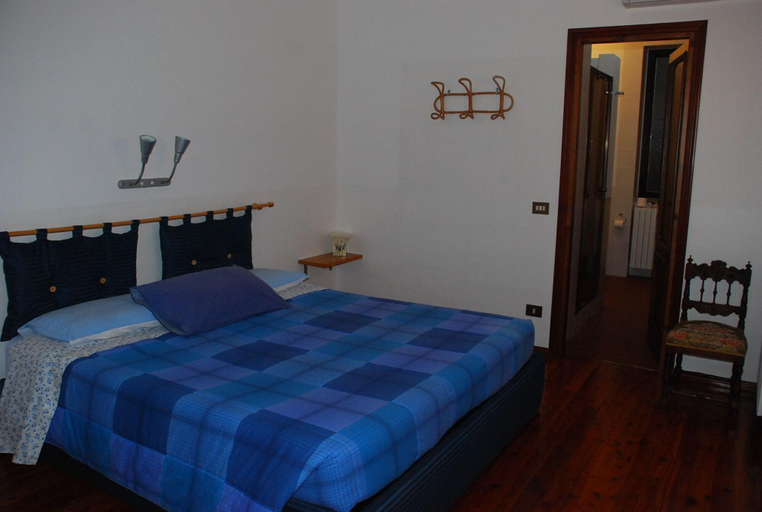 Bedroom 3, Bed and Breakfast Casa Nini, Lecco