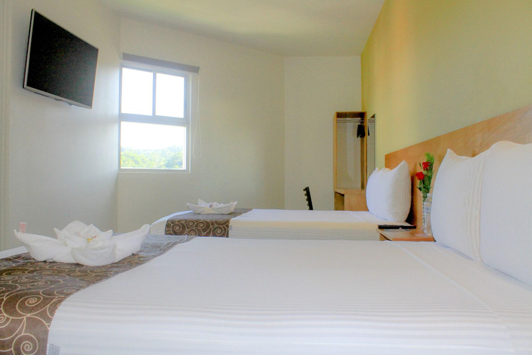 Bedroom 3, AM Hotel & Plaza, Dist. Pochutla