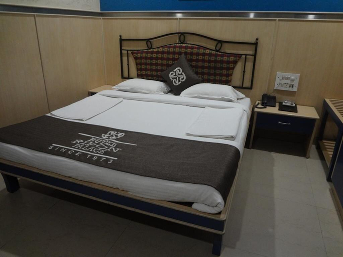 Bedroom 3, Hotel Ripon Palace, Mumbai City